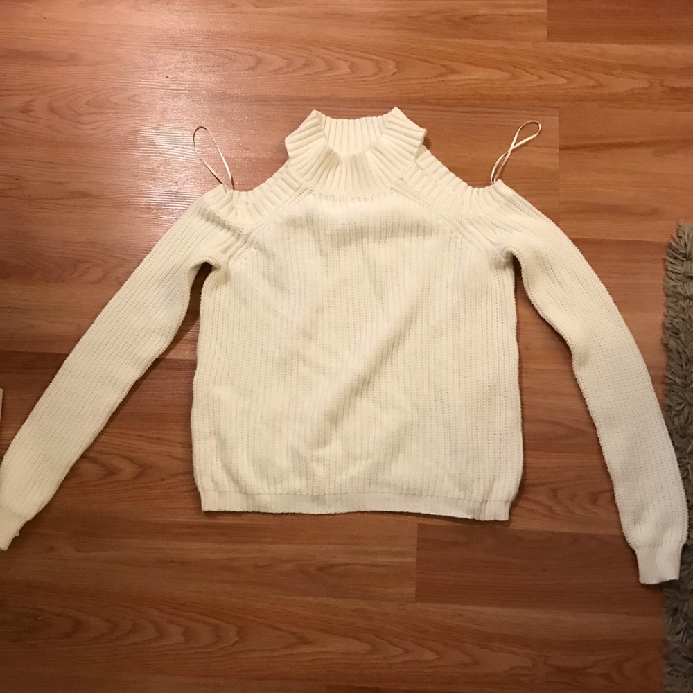 Cream cold shoulder sweater - Picture 2 of 3